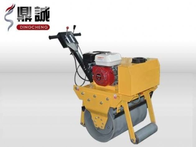 點擊查看詳細信息<br>標題：輕型手扶式單鋼輪壓路機 閱讀次數：13100